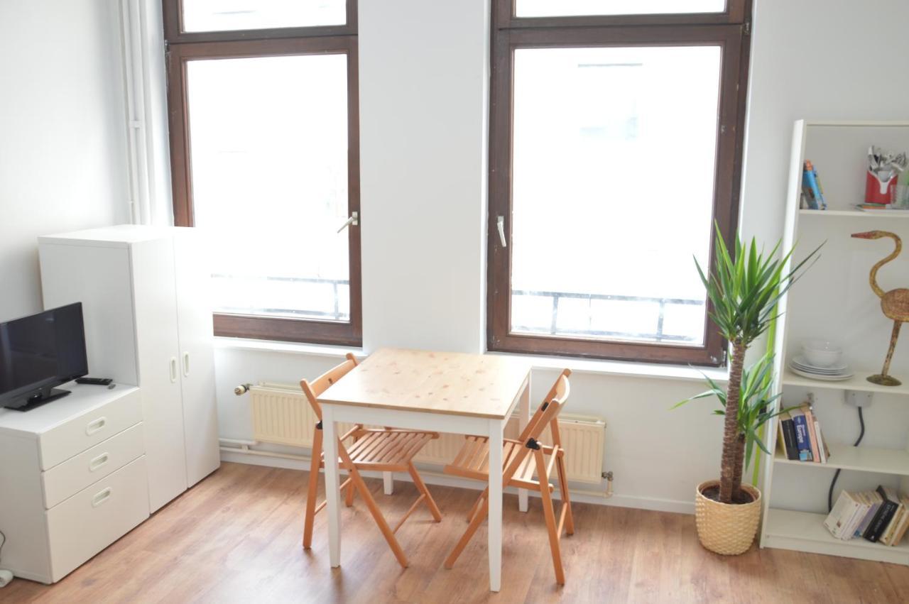 Apartmán Awesome Studio In Marolles Brusel Exteriér fotografie
